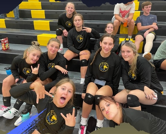 Huskies split to open season