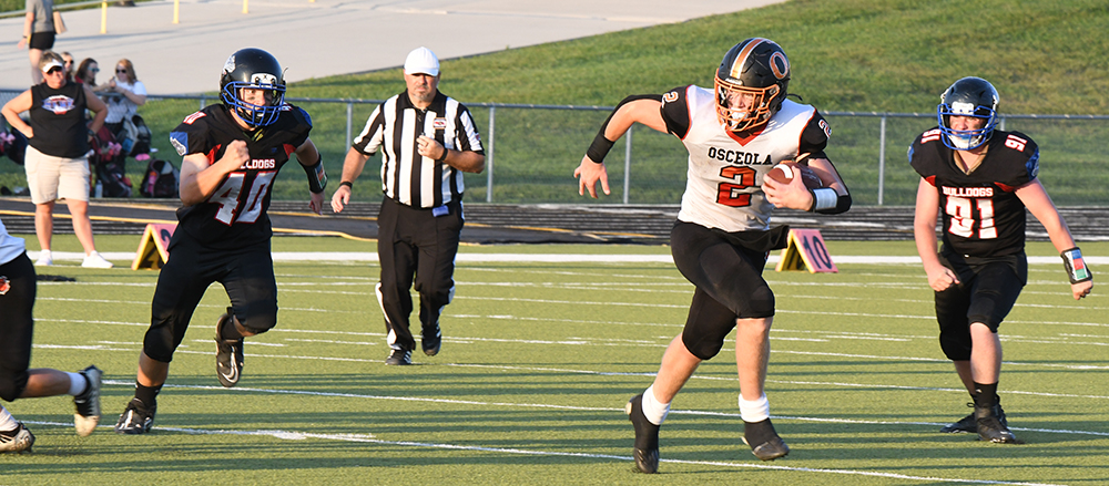 ​Kale Gustafson and the Bulldog offense will look to run early and often against the Hornets. PCN file photo by Rick Holtz