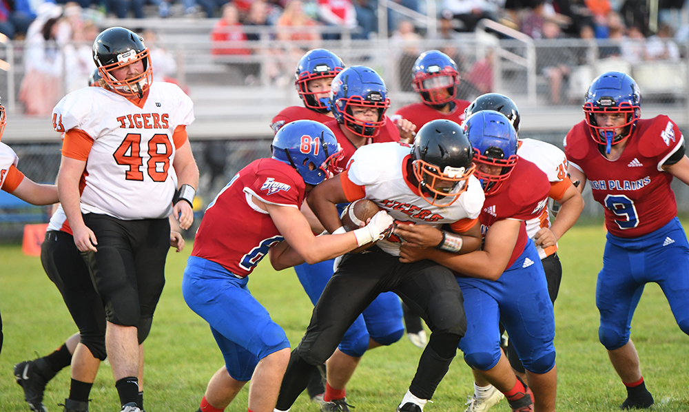 High Plains defense swarmed to the ball all night, holding Palmer to just 283 yards of offense. PCN photo by Rick Holtz