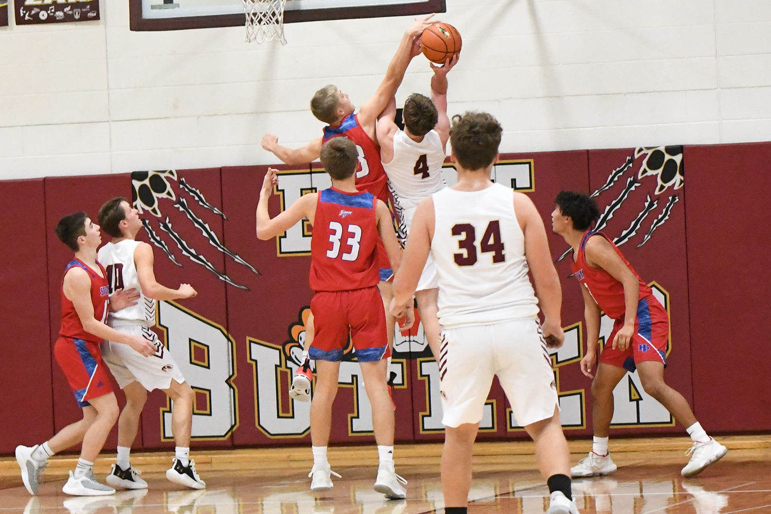 Brodey Spurling comes up with a block in the first half against East Butler. PCN photo by Calvin Holtz