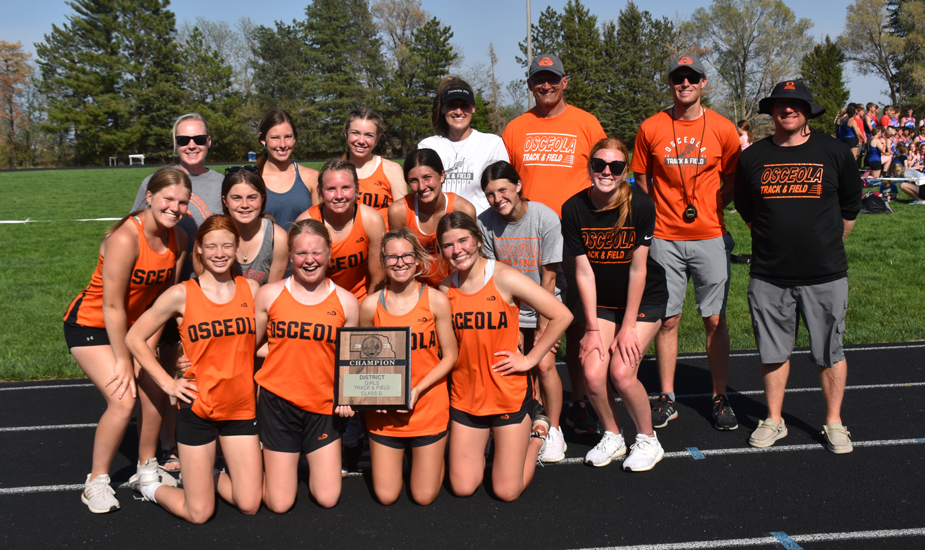Osceola girls were crowned D-2 District Champs. PCN photos by Beth Sparrow