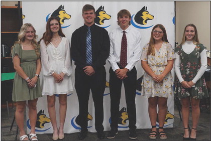 Six students were inducted into the Shelby-Rising City chapter of National Honor Society. They include (left to right) Taya Pinneo, Clare Willis, Collin Vrbka, Dalton Pokorney, Jordyn Donner and Katelyn Nekl. Photo by Jen Vrbka.