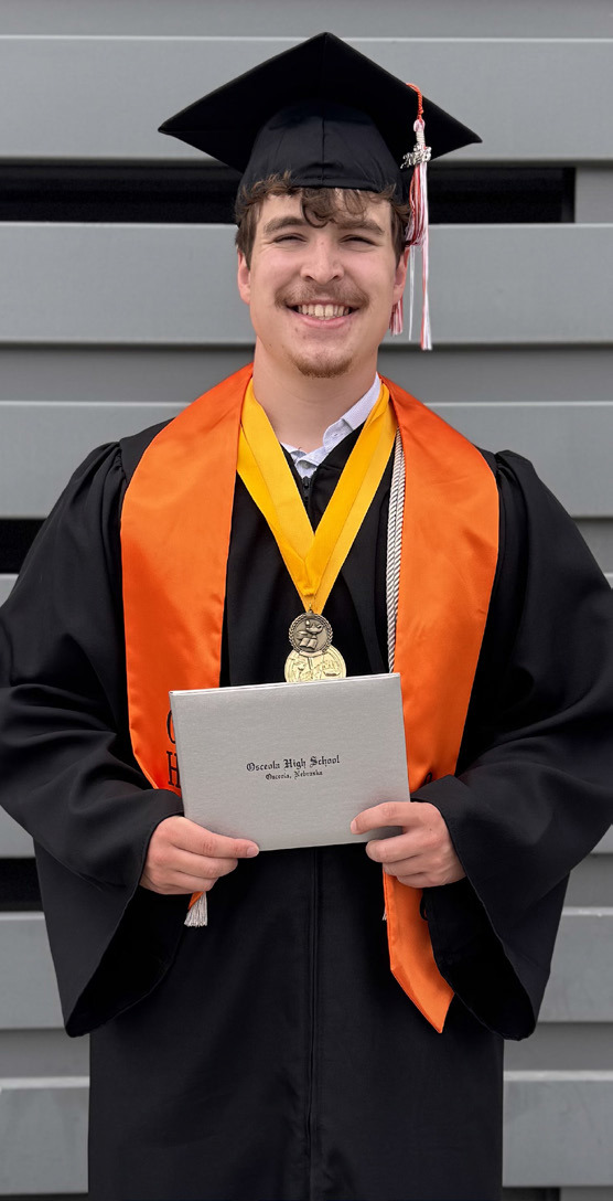 Above: The two highest achieving students at Osceola were Braylon Peterson (valedictorian, left) and Addison Theis (salutatorian, right). Photos provided.