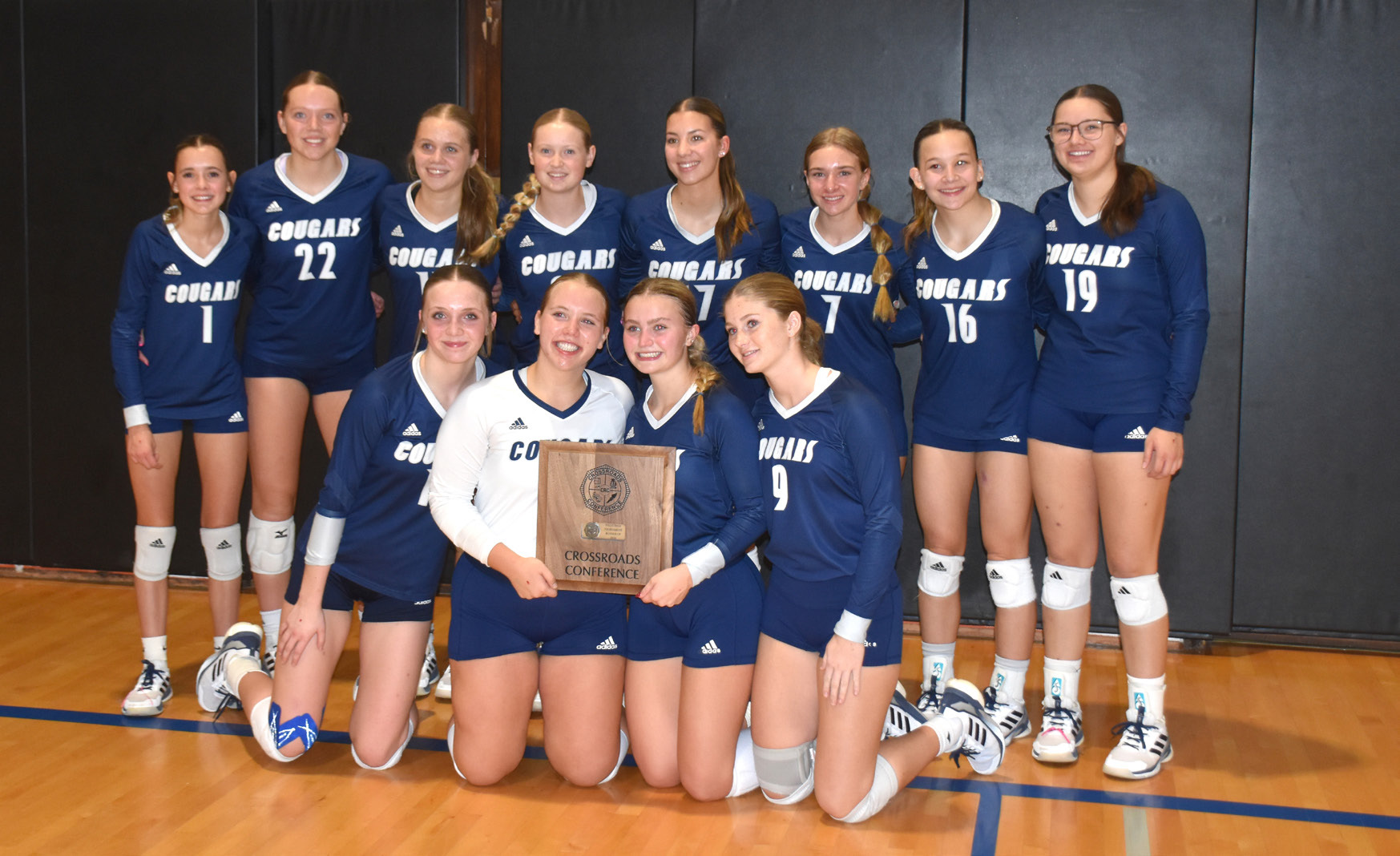 Above: The Cross County Cougars placed second in the Crossroads conference tournament. Below: Osceola brought home third place. PCN photos by Beth Sparrow.