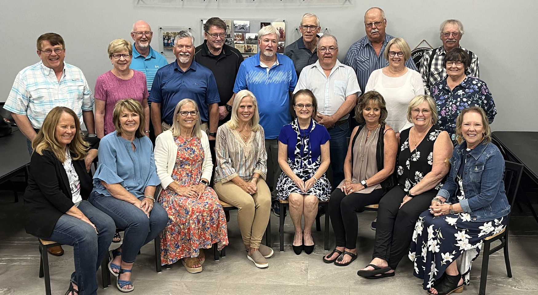 Front Row: Debbie Farley Erickson, Becky Mentink Klein, Jeanette Larson McLean, Lynette Larson Froehlich, Barb Hartman Lundberg, Joann Larson Westring, JoAnn Anderson Baker, Mary Rystrom Ulffers Middle Row: Jennifer Lauerman Gustafson, Michael Berggren, Russ Hanson, Marlow Johnson, Robin Stallings Johnson, Jill Ellis Back Row: Scott Johnson, Byron Youngquist, John Peterson, Roger Hollister, Lynn Johnson, Lynn Oberg. Not pictured: Cathy Johnson Carson. Photo provided.