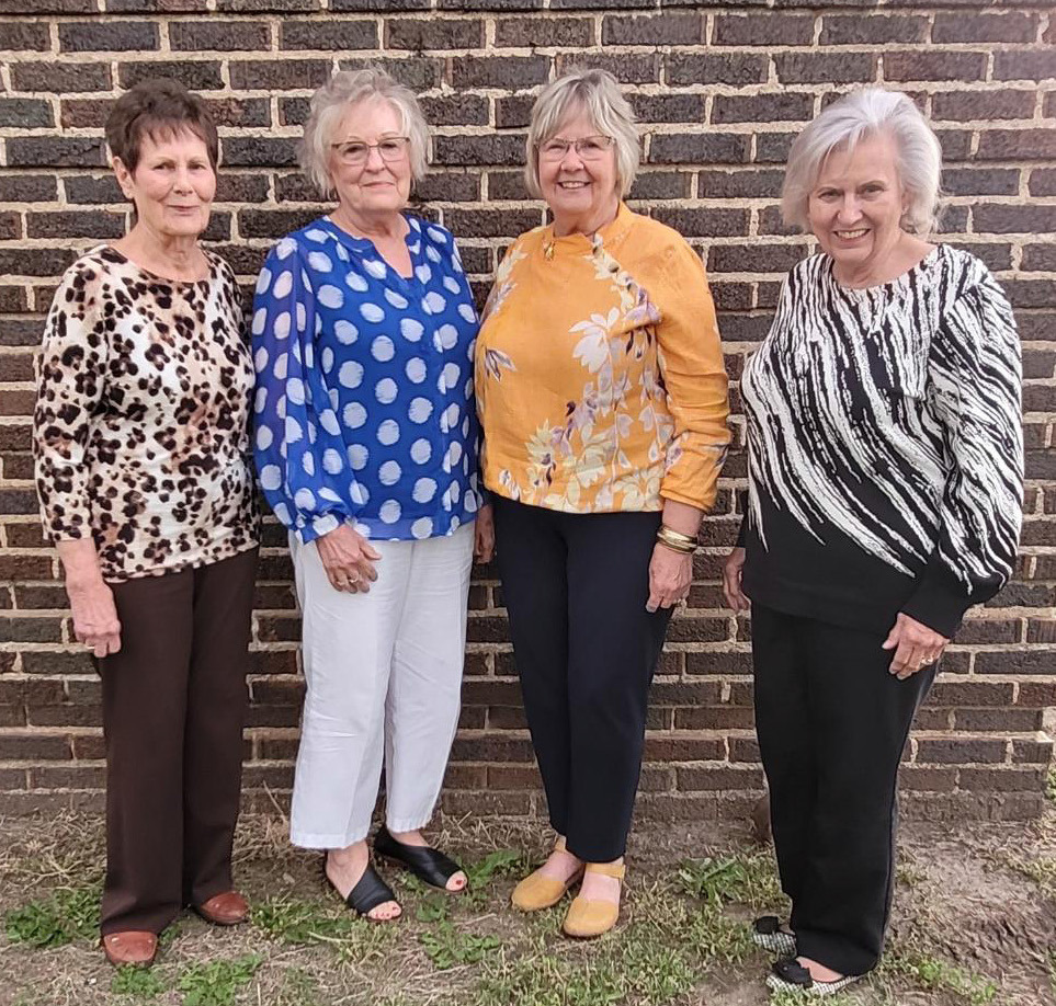 Class of 1964 (L to r): Evelyn Schmieding Barrett, Carolyn Abresch Nielsen, Lynda Nelson Zieg, Kathryn Scheele Urbanek. Photo provided.
