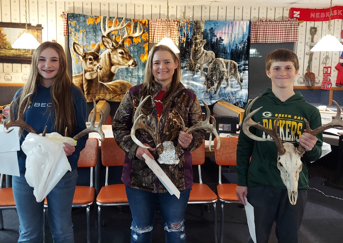First place (right): Bode Berggren, second place (middle): Kristine Jasper and third place (left): Brylie Naber Thanks to Cornerstone Bank, Goldenrod Insurance, Tonniges Chevrolet, Corner Cafe, Action Audio, Heritage Bank, Napa and Danny Seim for the donations!