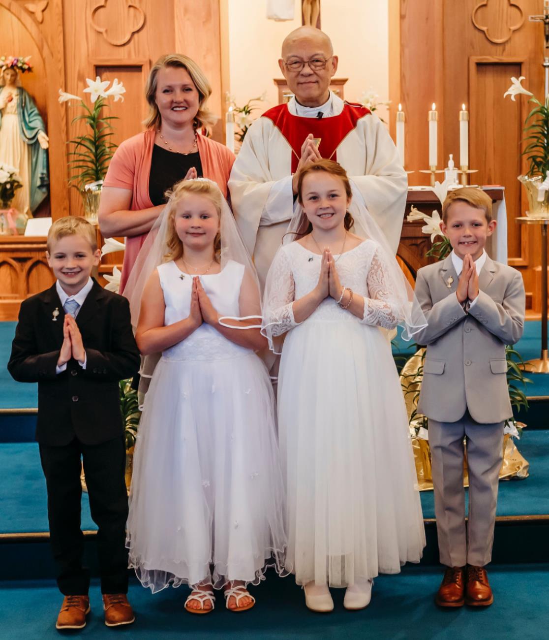 Osceola Names First Communion at St. Vincent’s