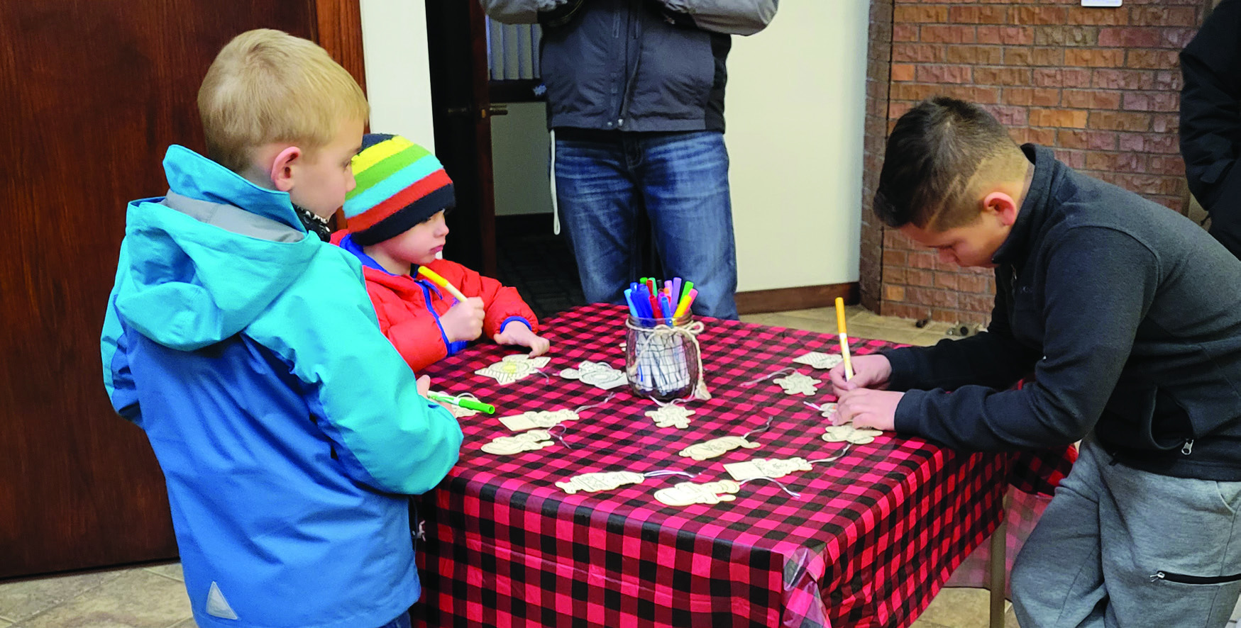 Shelby Hosts Christmas Stroll