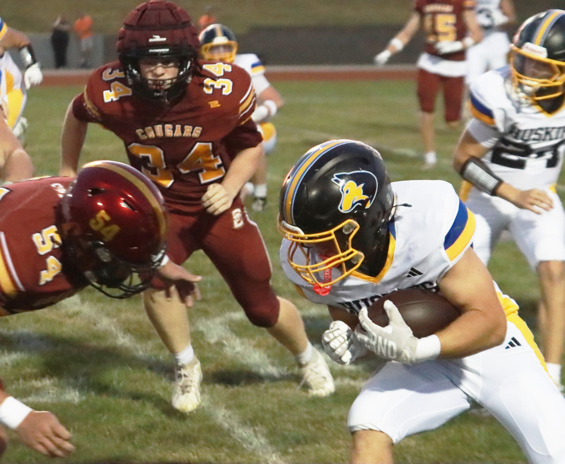 SRC senior Carter Eickmeier looks for contact in the Huskies win at Conestoga earlier this year. Eickmeier is 200 yards shy of 4,000 for his career. PCN file photop by Ken Kush.