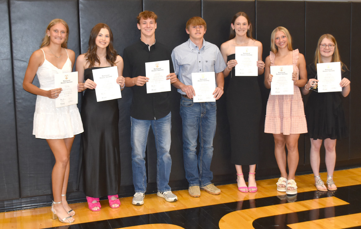The following students were welcomed into the National Honor Society on Honors Night. From left; Layla Page, Myah Sanley, Brycen Kula, Jarrett Althouse, Kimbree Page, Halee Peterson and Lilian Crane. PCN photo by Beth Sparrow.