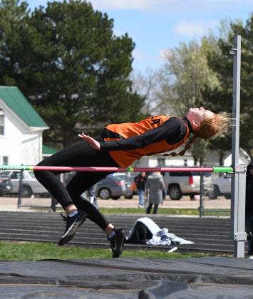 Right: Eastyn Kropatsch (OSC) placed fifth in high jump. PCN photos by Rick Holtz.