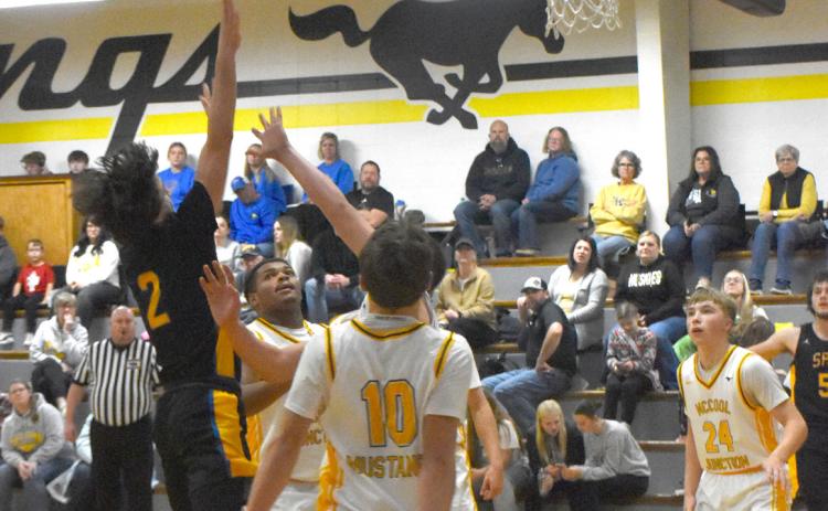 Noah Thelen (2) scored 17 points in the loss to MCJ and added 27 points in the win over Cornerstone Christian. PCN photos by Beth Sparrow.