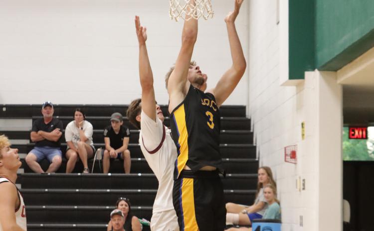 Top-Shelby-RC’s Dalton Pokorney scores on an offensive rebound putback.