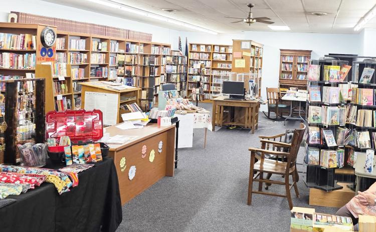 Polk held their Farmers Market this past Saturday. There were things to look at both the library (left) and also in the Community Building (right). Also vendors and market items were set up on the main street in Polk. Photos were provided