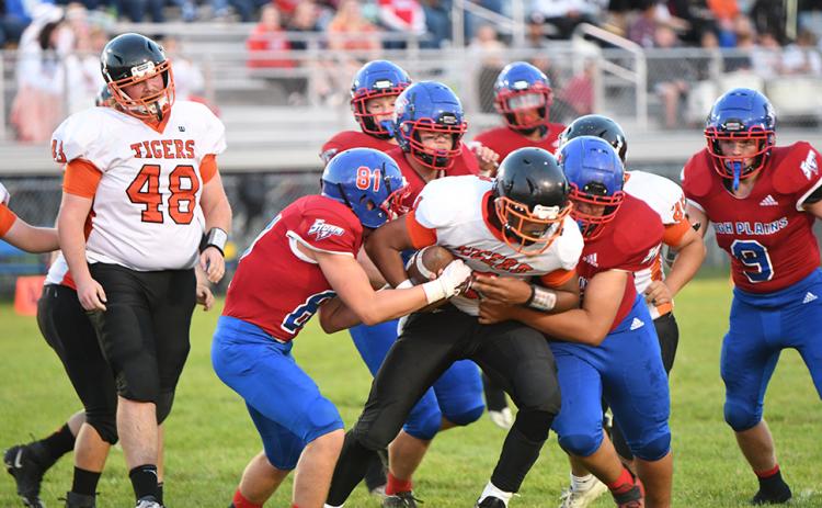 High Plains defense swarmed to the ball all night, holding Palmer to just 283 yards of offense. PCN photo by Rick Holtz