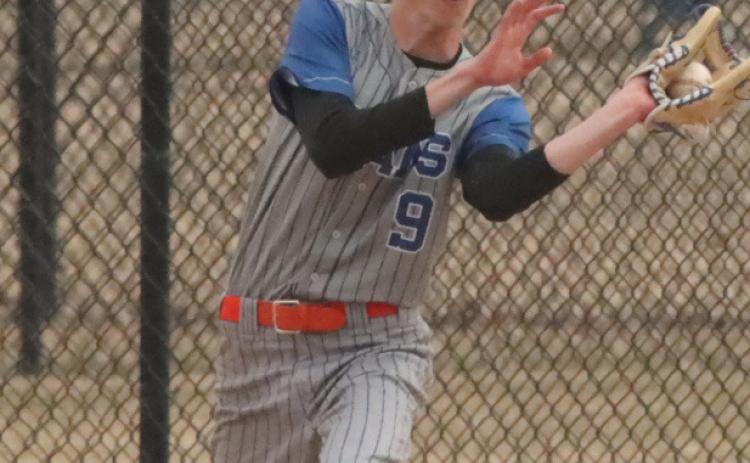 Twin River Can’t Protect Lead at Raymond Central