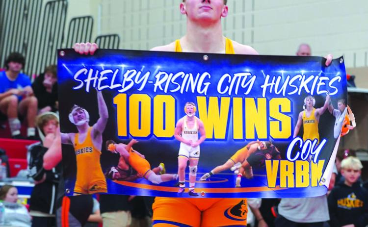 Coy Vrbka attached his 100th career win at the Platteview tournament. PCN photo by Jen Vrbka.
