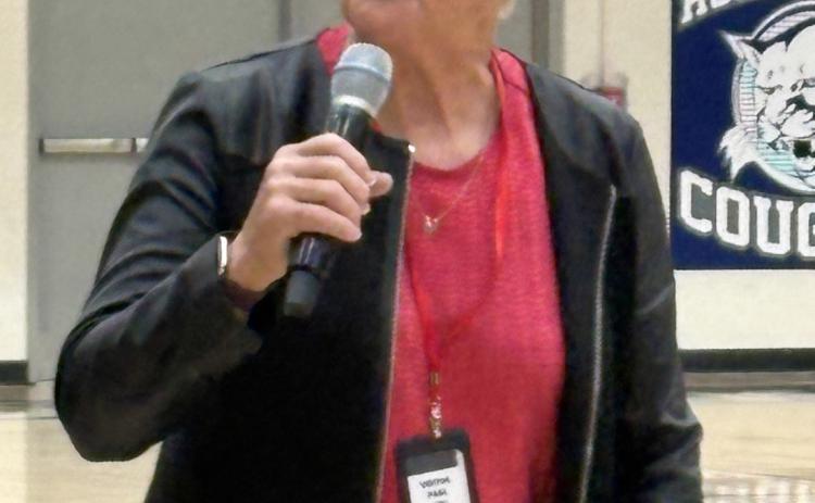 Above: Dr. JoAnne Owens-Nauslar spoke to Cross County middle school and high schoolers on Thursday about wellness. PCN photo by Beth Sparrow.