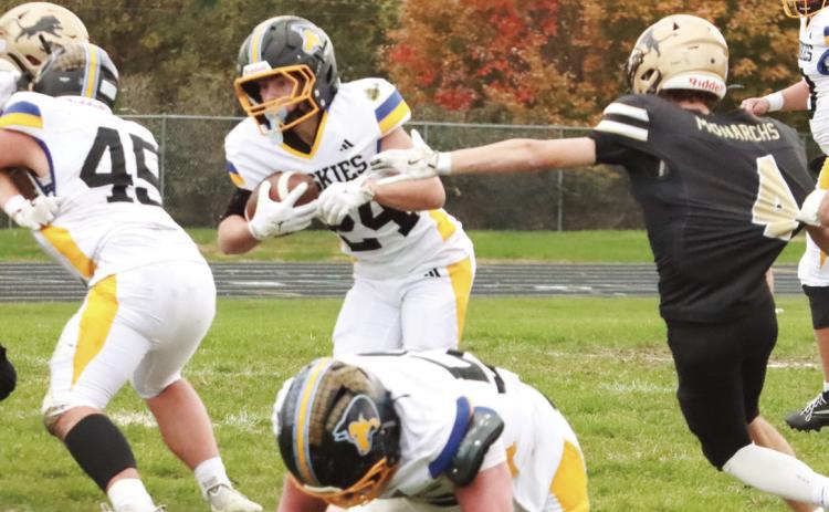 Shelby-RC sophomore Dayne Neujahr played a key role in Friday’s win at Aquinas. Neujahr ran for 118 yards on 16 attempts as he gave a much needed rest to injured senior Carter Eickmeier. PCN photo by Ken Kush.