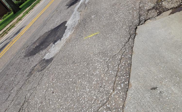 This intersection at 9th street is a portion of the highway the mayor and town council are discussing. PCN photo by Beth Sparrow.