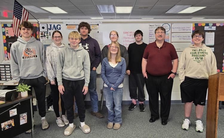 Alan Sparrow from York General Hospital met with students from Osceola High School and shared his knowledge of IT and computers with them last Thursday. Photo provided.