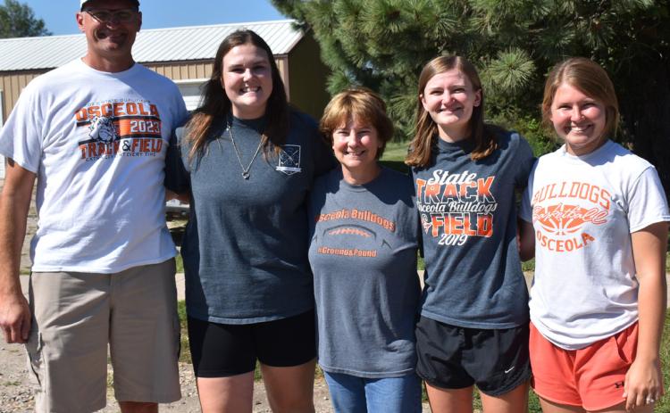 Bulldogs Kick Off Homecoming with Road Rally