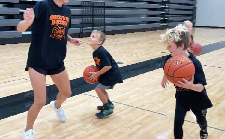 Osceola Schools Play Host to Youth Basketball Camp