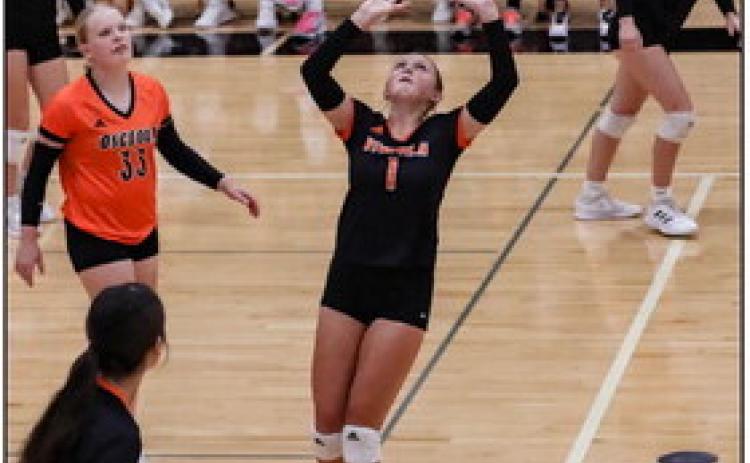 Emersyn Prososki sets it up for the kill against Hampton. PCN photo by Blaine Winslow.