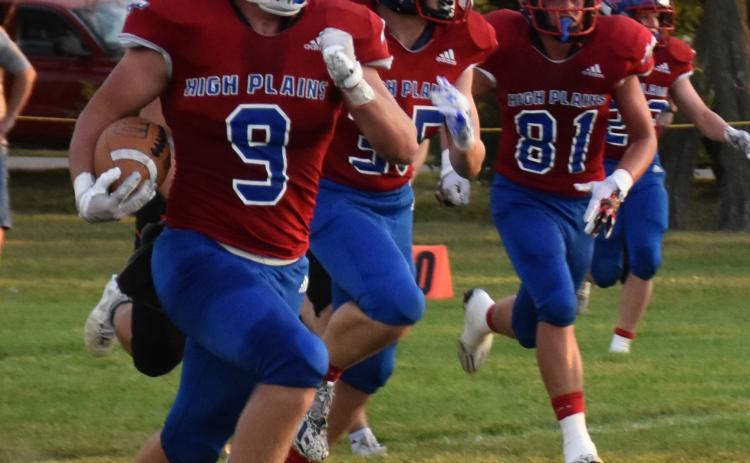 Wyatt Urkoski eclipsed 1,000 yards of rushing this season in High Plains win over Fullerton on Friday. The senior finished the regular season with 1,031 yards on the ground to go with his 13 touchdowns. He finished the regular season with 5 games rushing for at least 100 yards in a game. PCN file photo by Beth Sparrow.