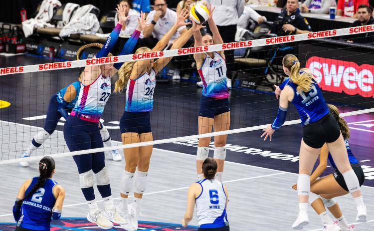 Supernovas Draw 11,212 in loss to Dallas