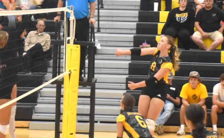 In three matches last week, freshman Hayden Hopwood (8) led the Huskies with 28 kills as Shelby-RC posted a 2-1 record. PCN photo by Beth Sparrow.