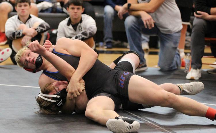 Gage Friesen (HPC) pins Tony DeWitt (CCO). PCN photo by Travis Lane.