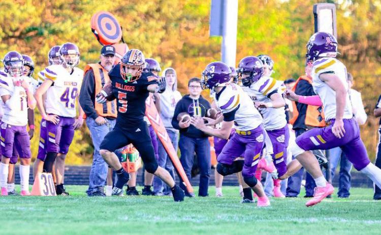 Osceola senior running back Brycen Kula had a big night against Deshler on Homecoming night. He ran the ball for 130 yards on 21 carries and and one touchdown and he was crowned HC King following the game. PCN photo by Blaine Winslow.